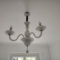 Lampadario classico a tre luci, da salone o camera