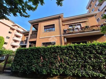 3 LOCALI A DESIO