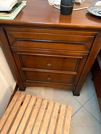 Coppia di comodini e casettiera Le fablier