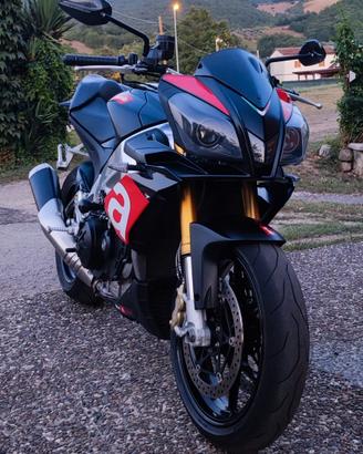 Aprilia Tuono V4R