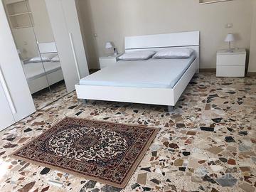 Appartamento ristrutturato 4 vani,250 mt dal mare