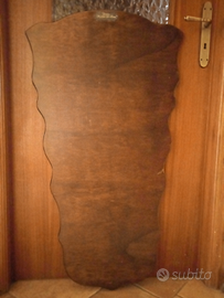 Scudo in legno porta armi antiche