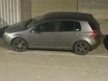 wolksvagen Golf V serie