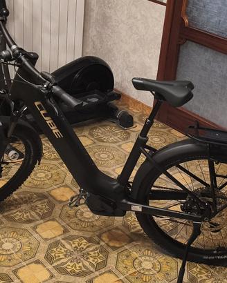 E-bike Cube Reaction Hybrid Race Allroad
