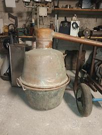 alambicco in rame artigianale