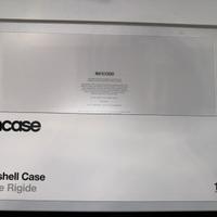 Cover InCase per Macbook Pro 2026 Hard Shell