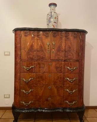 Cassettiera e comodino