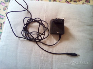 Caricabatterie Nokia 3330 (ACP-7E), difettoso