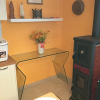 Consolle in vetro curvato