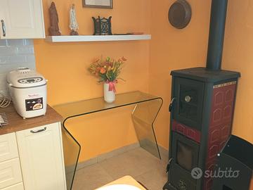 Consolle in vetro curvato