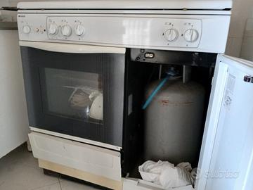 Cucina per GPL ,INDESIT 
