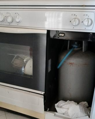 Cucina per GPL ,INDESIT 
