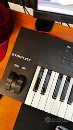 Tastiera MIDI Komplete Kontrol A49