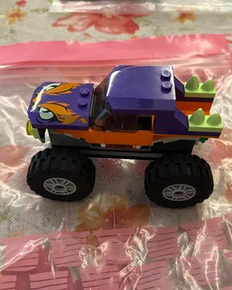 LEGO Hidden Side 70421 Stunt Truck di El Fuego