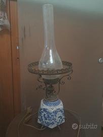 Lampada Elettrica in stile classico