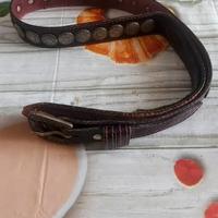Cintura vintage in pelle con conchos decorativi