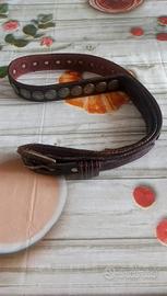 Cintura vintage in pelle con conchos decorativi