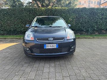 Ford fiestă benzină 1.2 nei patentati 143000 km