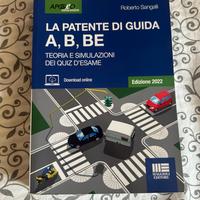 Libro per preparare patente A, B, BE