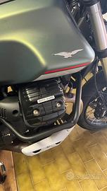 Moto guzziv85tt praticamente nuova poco trattabile