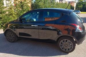 LANCIA Ypsilon 1.0 FireFly 5 porte  Hybrid Silv
