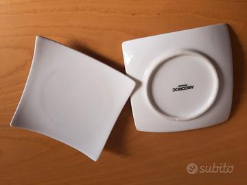 2 piattini per stuzzichini 9,5 x 9,5 cm