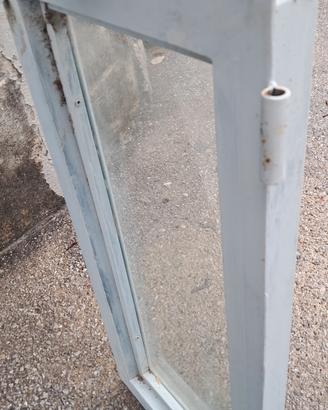 finestra per garage/casa