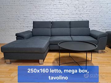 Elegante Divano + Penisola box e letto e tavolino