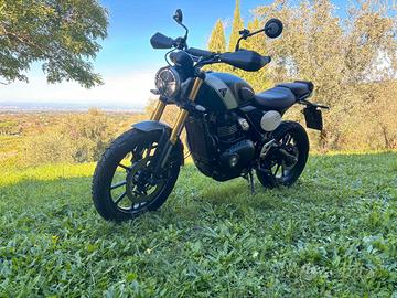 Triumph Scrambler 400 X pari al nuovo