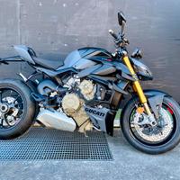 Ducati streetfighter v4 S grey