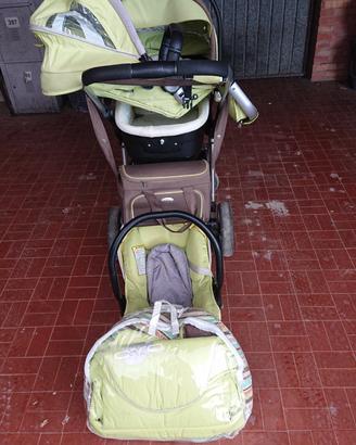 trio carrozzina, seggiolino auto, passeggimo
