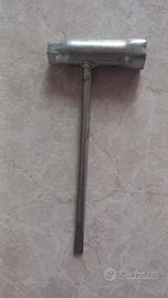 Chiave combinata per motosega