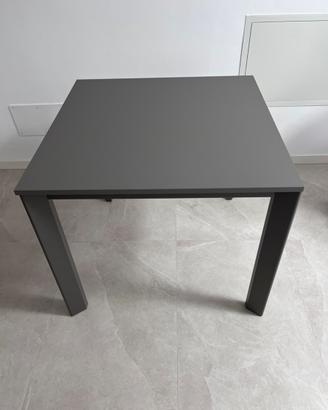 Tavolo quadrato 90x90 allungabile fino a 232
