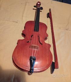 modellino violino in legno 