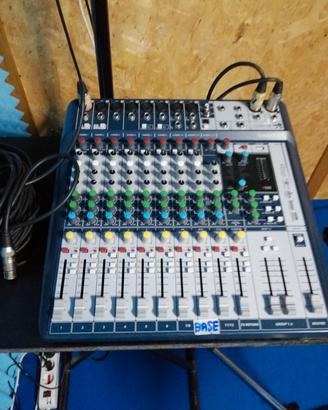 mixer Soundcraft fx12 signature 