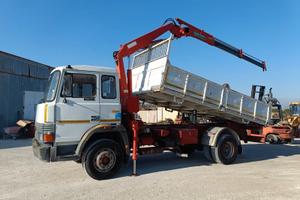 Camion Iveco 145-17 Gru/Rib