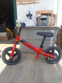 Bicicletta senza pedali (Balance Bike) B'Twin