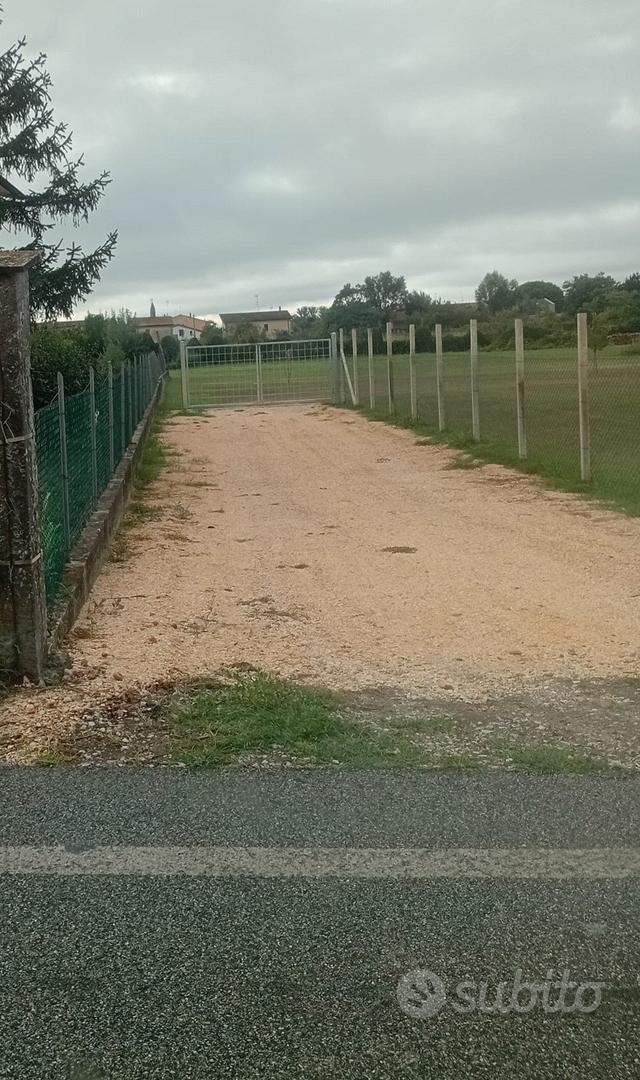 Terreno Edificabile 800 mq Riservato con Accesso - Altro