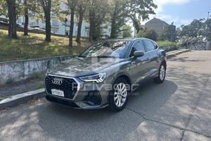 AUDI Q3 SPB 35 TDI S tronic Business Plus