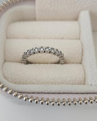 anello platino con diamanti 