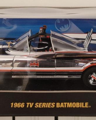 HOT WHEELS ELITE 1966 BATMOBILE CROMATA 1/18 NUOVA