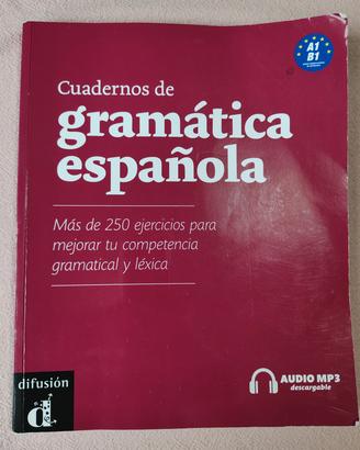 libro "cuaderno de gramática española" 