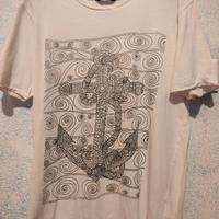 T-shirt bianca con fantasia Calliope