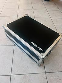 Dj FLX 4 flight case Magma