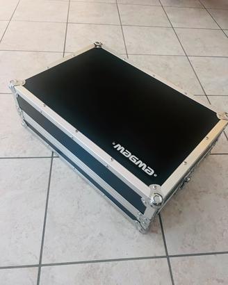 Dj FLX 4 flight case Magma