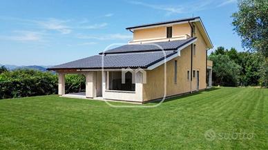 Villa di 170 m² con 5 locali a Zagarolo
