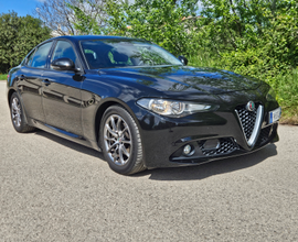 Alfa Romeo Giulia 2.2 180cv