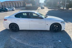 Giulia 2019 Turbodiesel 190 cv AT8 B - TECH