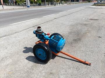pompa marca Landini con motore elettrico