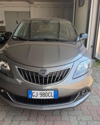 Lancia Ypsilon 1.0 FireFly 5 porte S&S Hybrid Gold